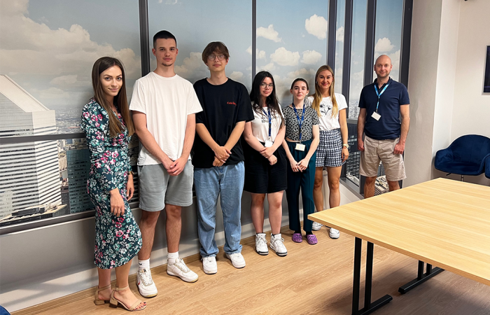 LYNX welcomed SPŠE students for a two-week internship.